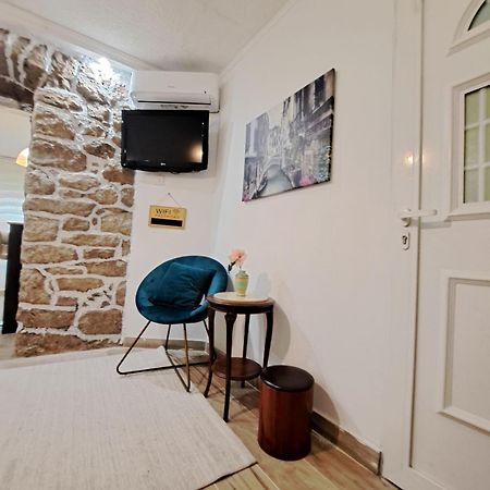 Unique Apartment Centar Подгорица Экстерьер фото