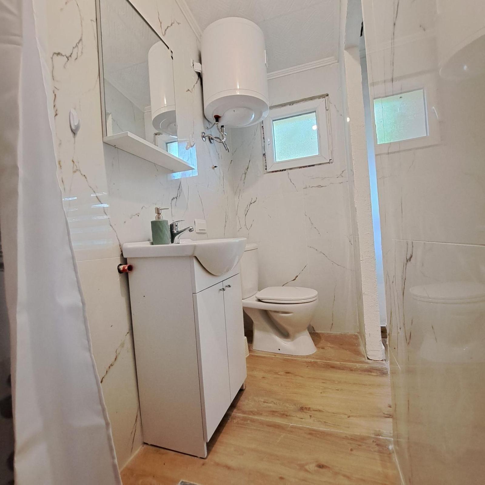 Unique Apartment Centar Подгорица Экстерьер фото
