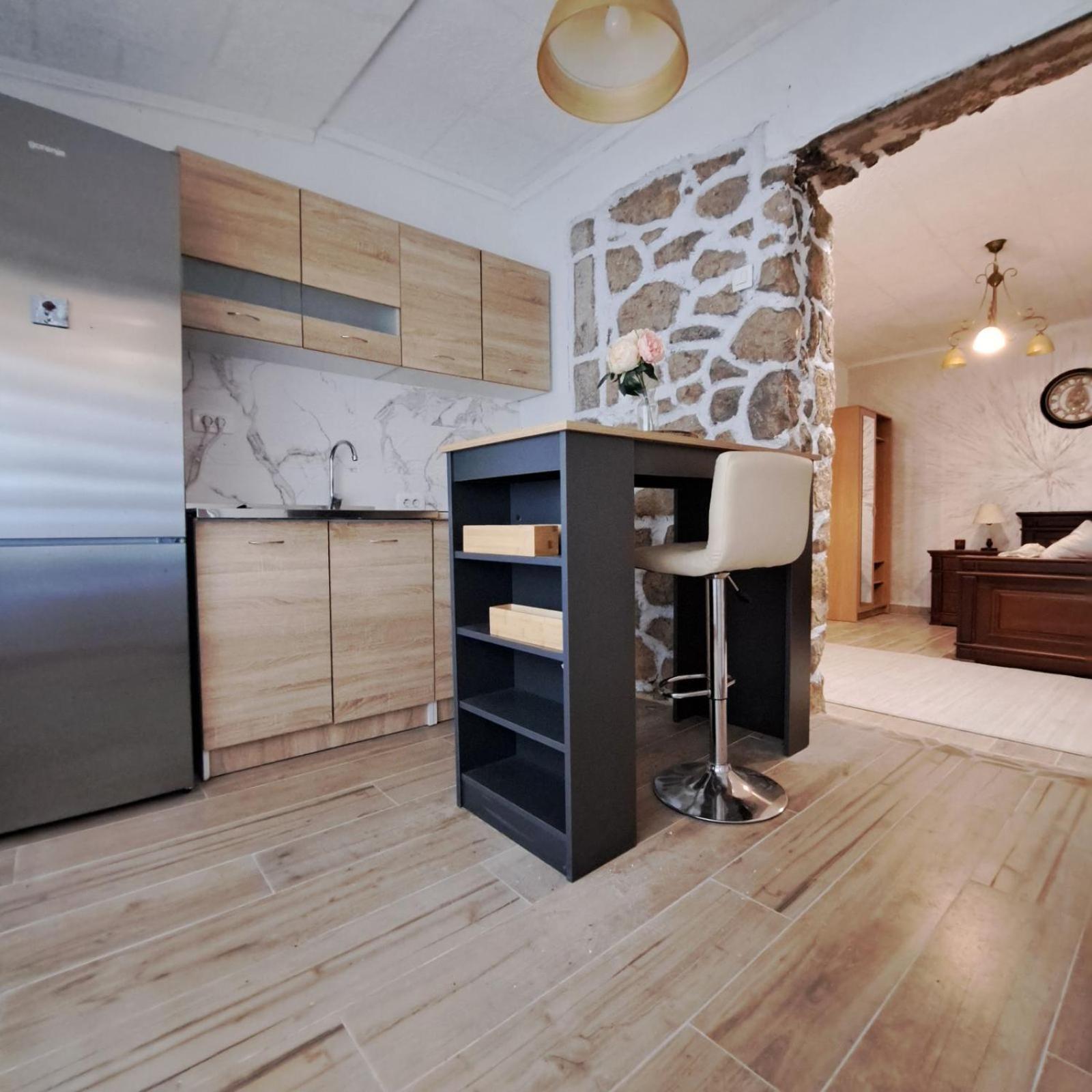 Unique Apartment Centar Подгорица Экстерьер фото